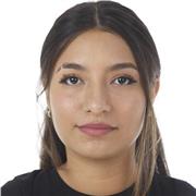 Profesora de biología imparte clases particulares a niños de primaria y la ESO